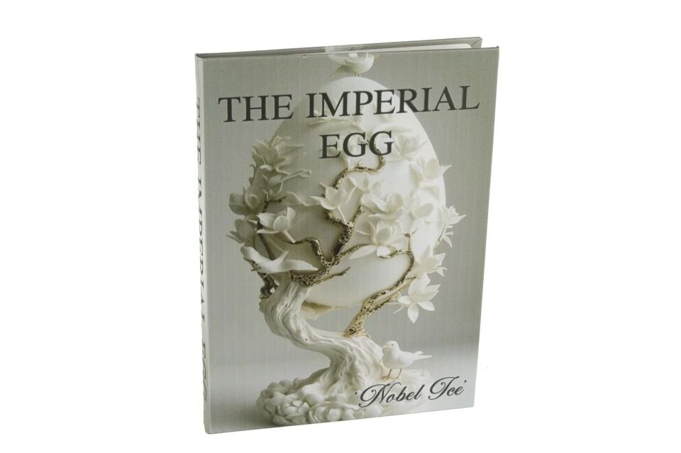 Egg Nobel Tee Kitap Kutu Beyaz - 30x22x2cm