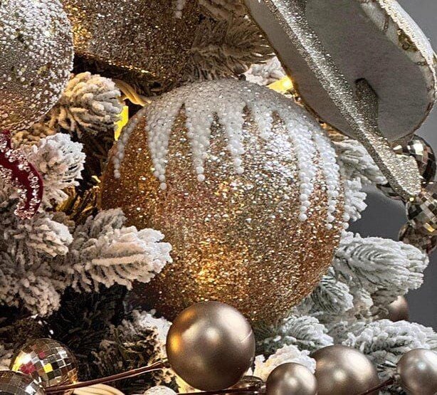 Yılbaşı Süsü Beyaz Zikzak Desenli Top Altın 15 cm