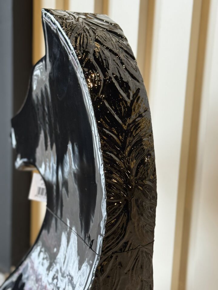 At Siyah Dekor Satranç Taşı 24x52cm