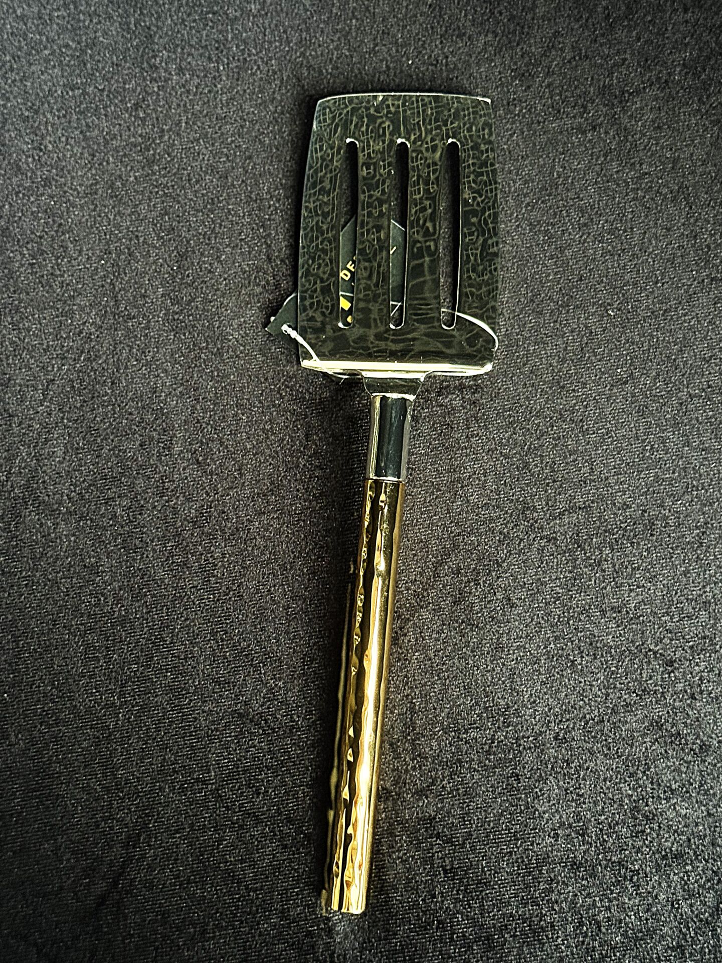 HMRS SÜZGEÇLİ SPATULA