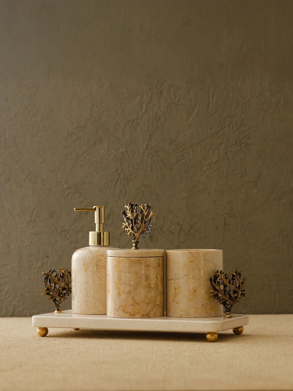 Yeni Mercanlı Banyo Seti Bej / Eskitme - 12x15x30cm