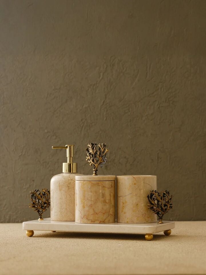 Yeni Mercanlı Banyo Seti Bej / Eskitme - 12x15x30cm